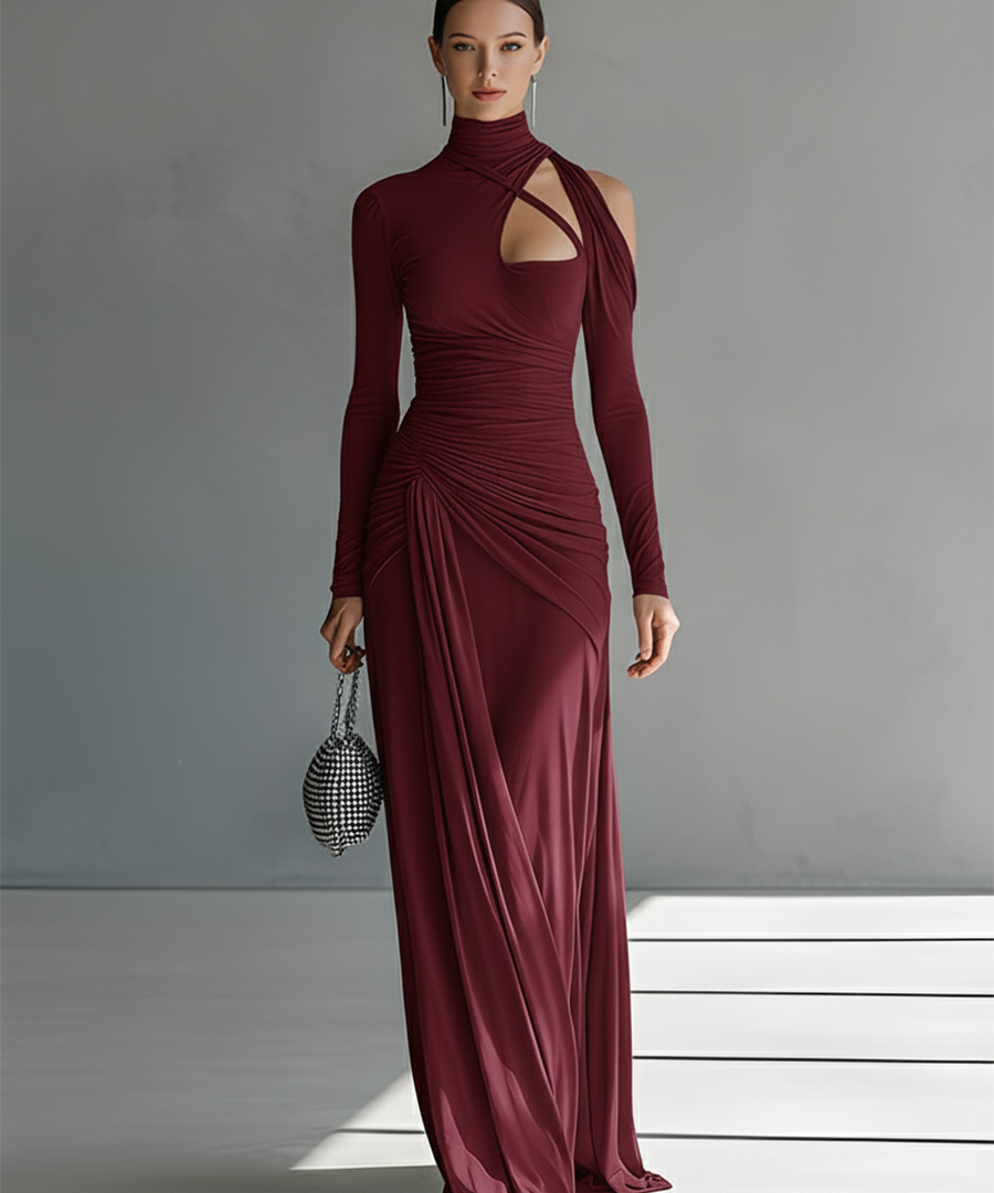 Robe Maxi Élégante en Satin Gris avec Détails Froncés et Découpes pour Femmes