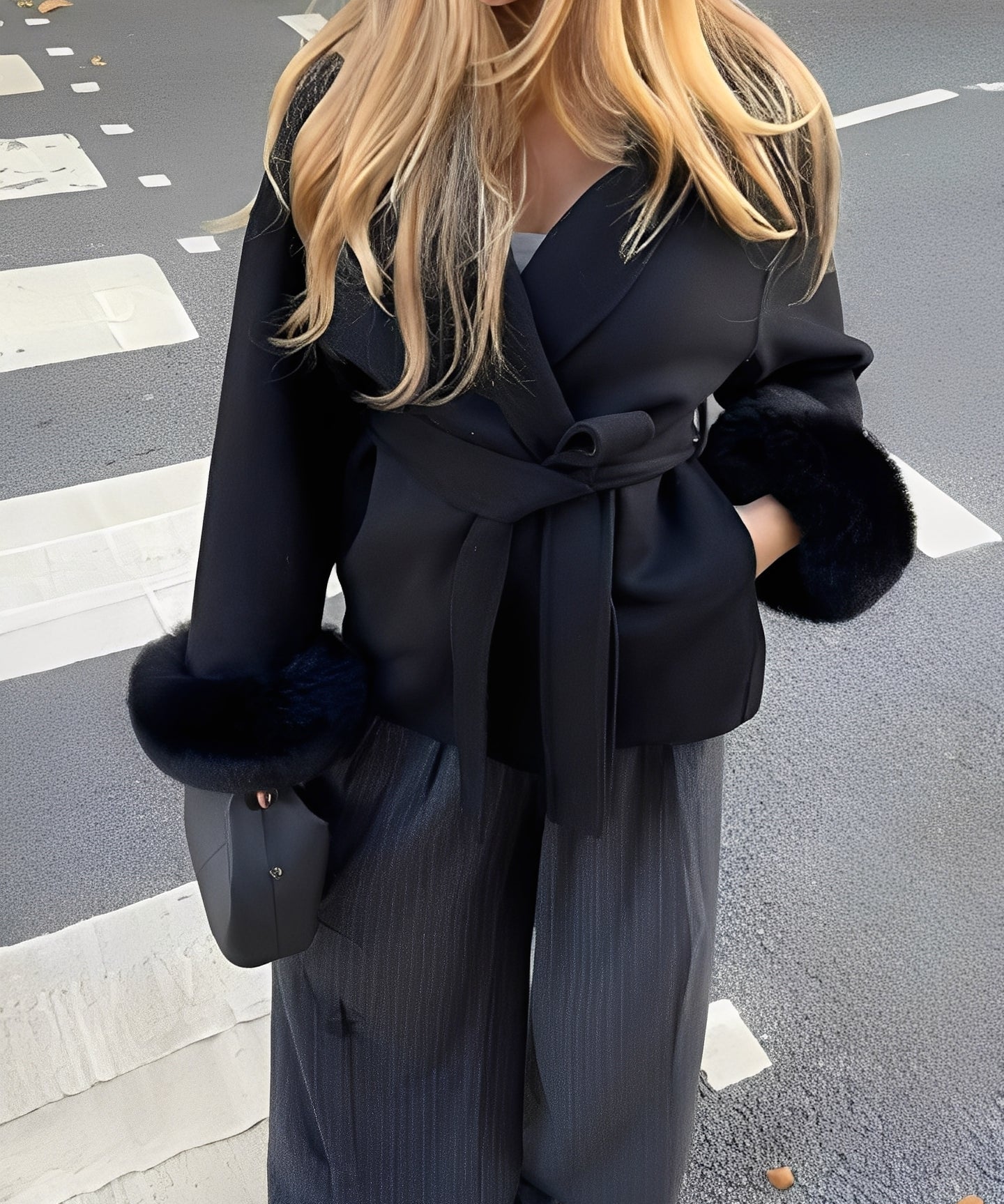 Manteau Long Élégant avec Fourrure Féminine