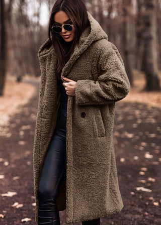 Manteau d’Hiver Féminin – Capuche en Fausse Fourrure & Chaleur Élégante