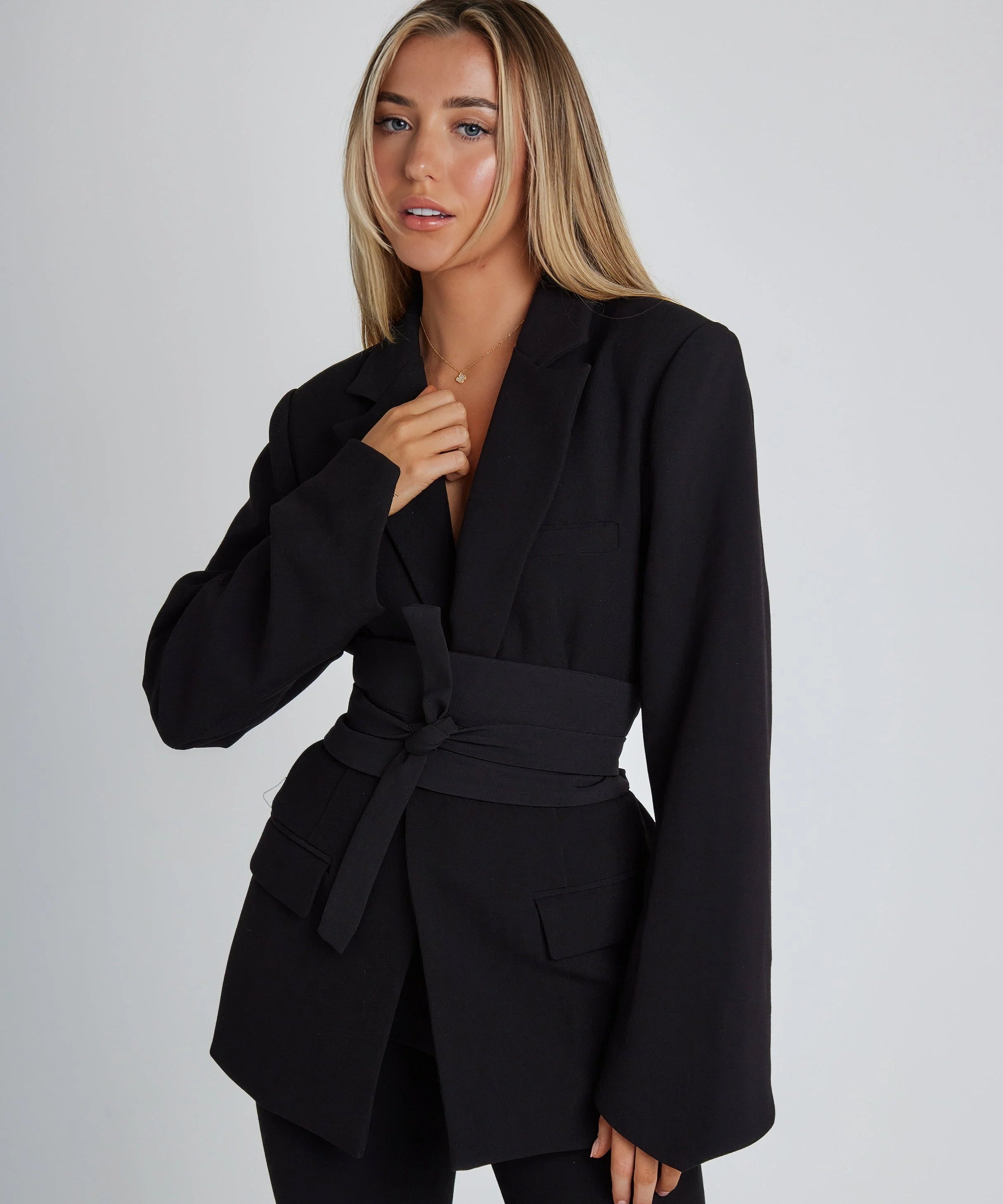 Blazer Féminin avec Ceinture Élégante