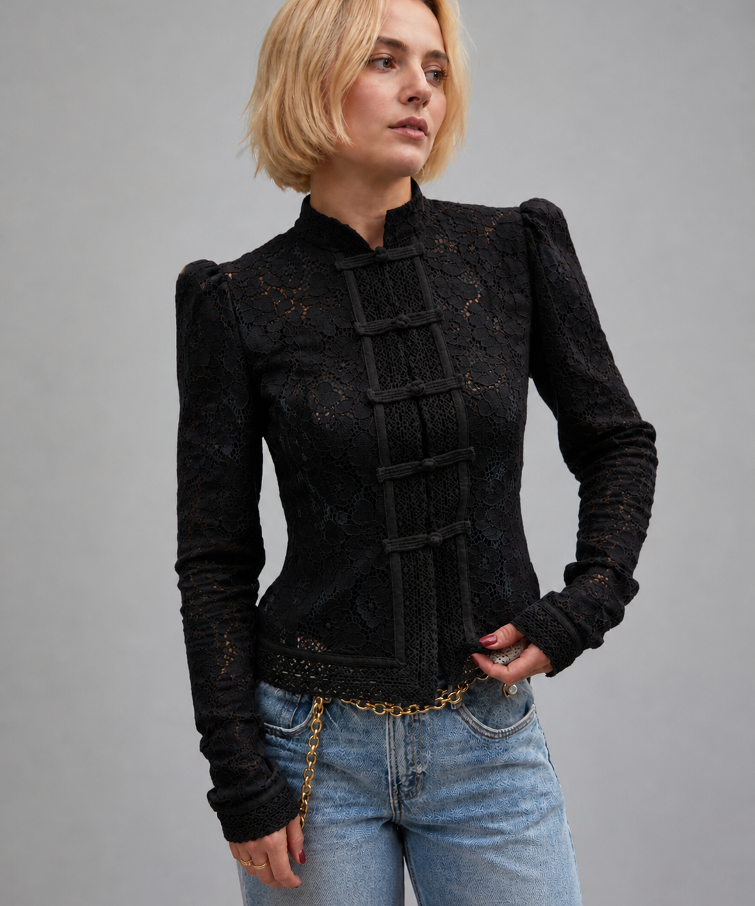 Blouse en Dentelle Découpée - Élégante Manches Stylées
