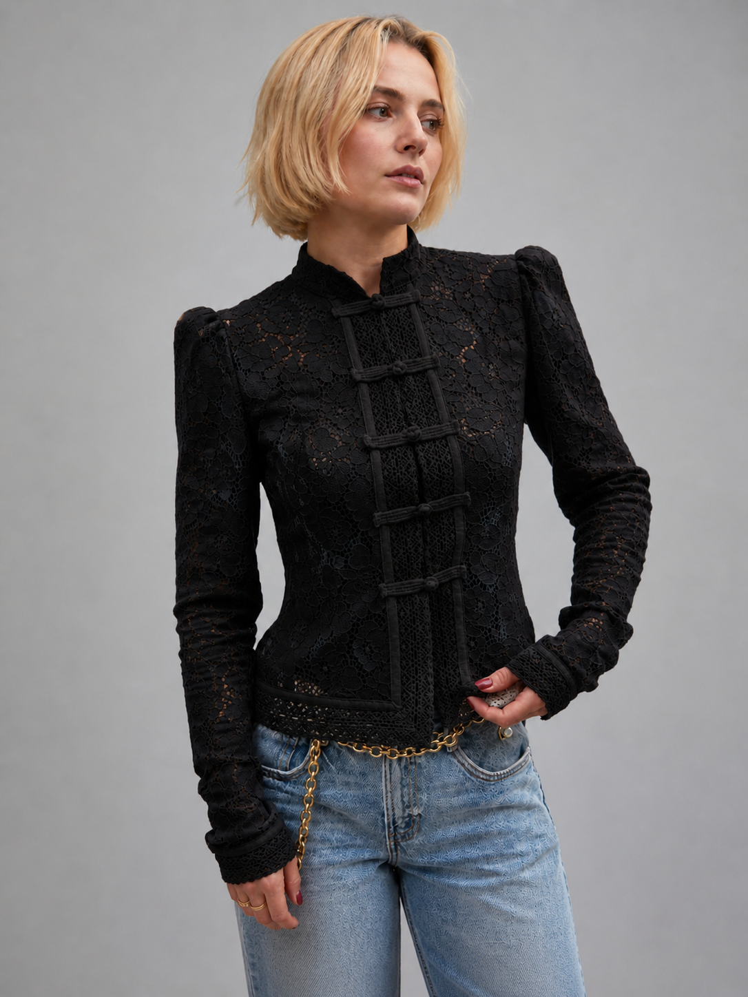 Blouse en Dentelle Découpée - Élégante Manches Stylées