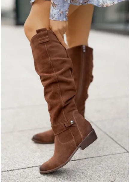 Bottes en Cuir pour Femme – Élégance & Style Intemporel