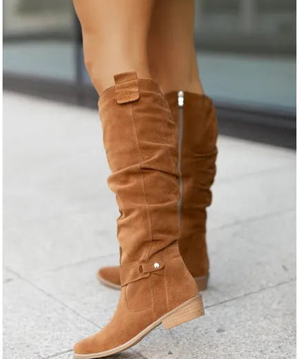Bottes en Cuir pour Femme – Élégance & Style Intemporel