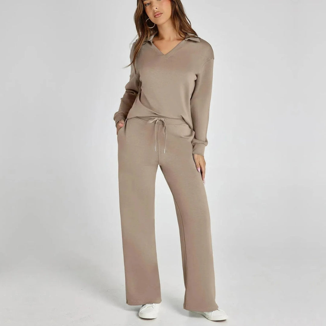 Ensemble de Loungewear Luxe avec Pantalon Confort et Col V