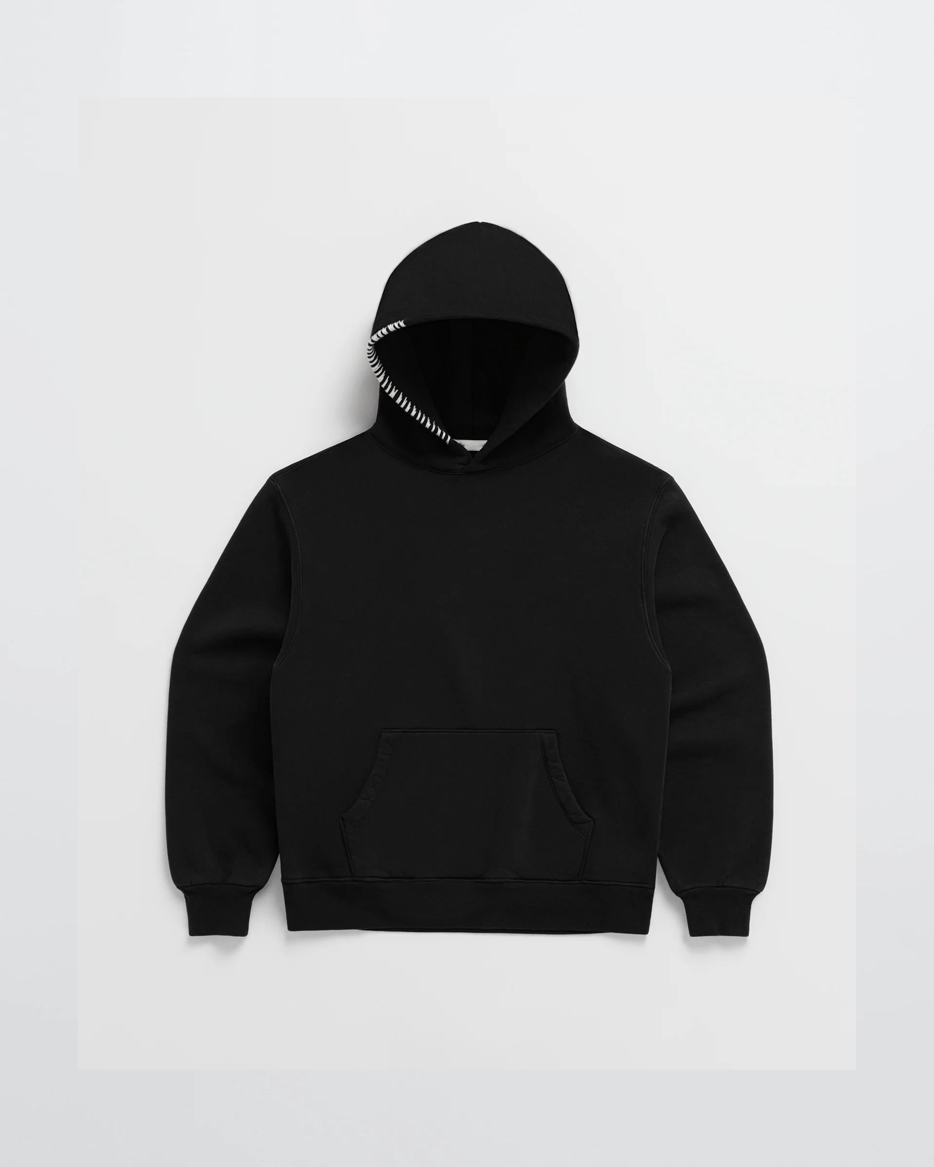 Sweat à Capuche Minimaliste et Confortable