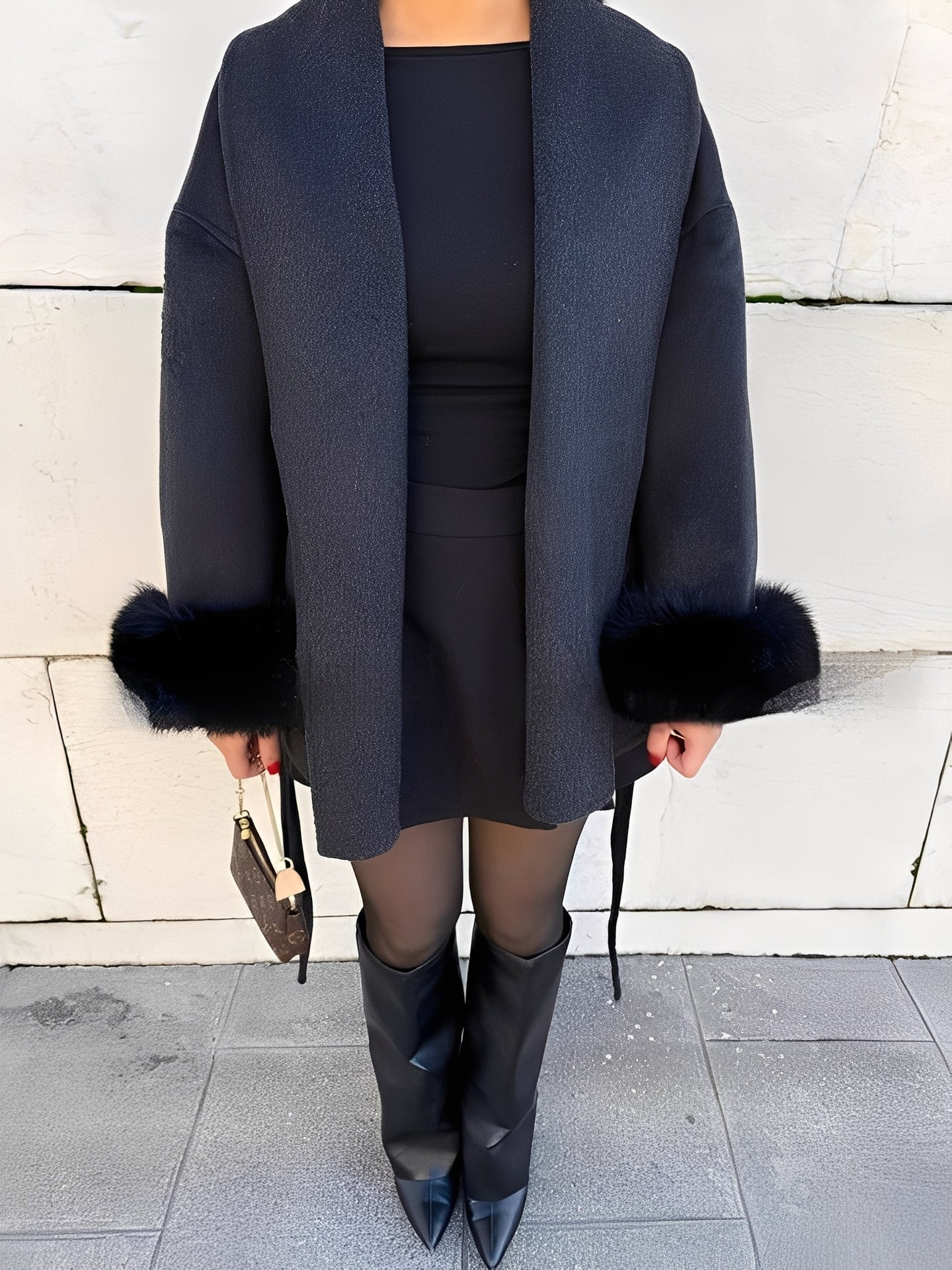 Manteau Long Élégant avec Fourrure Féminine