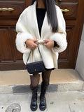 Manteau Long Élégant avec Fourrure Féminine