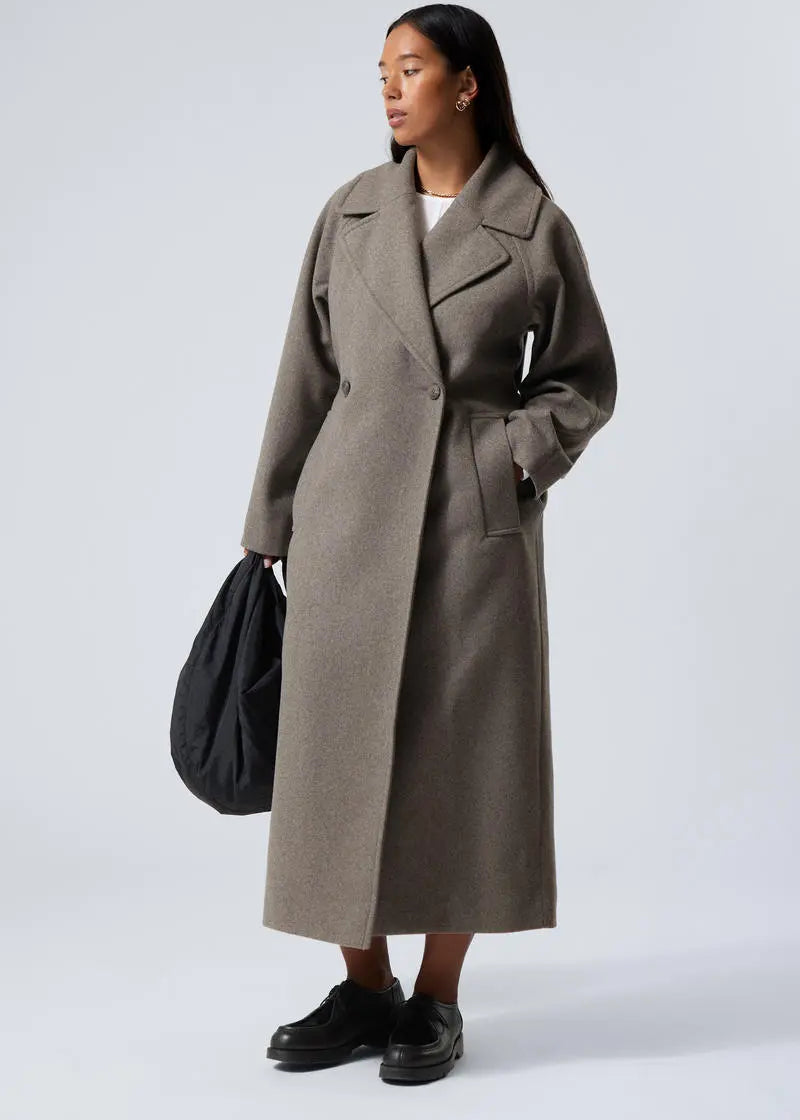 Manteau en laine long au style oversize