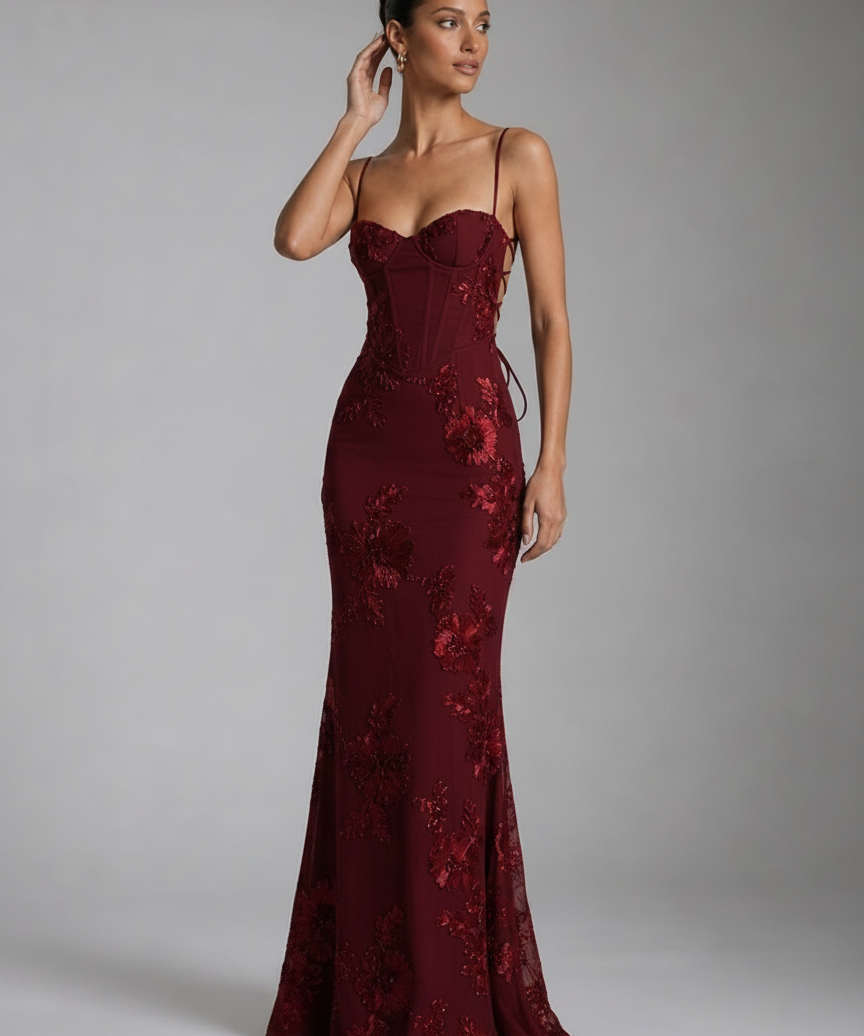Robe Maxi Ajustée en Dentelle - Silhouette Élégante et Raffinée