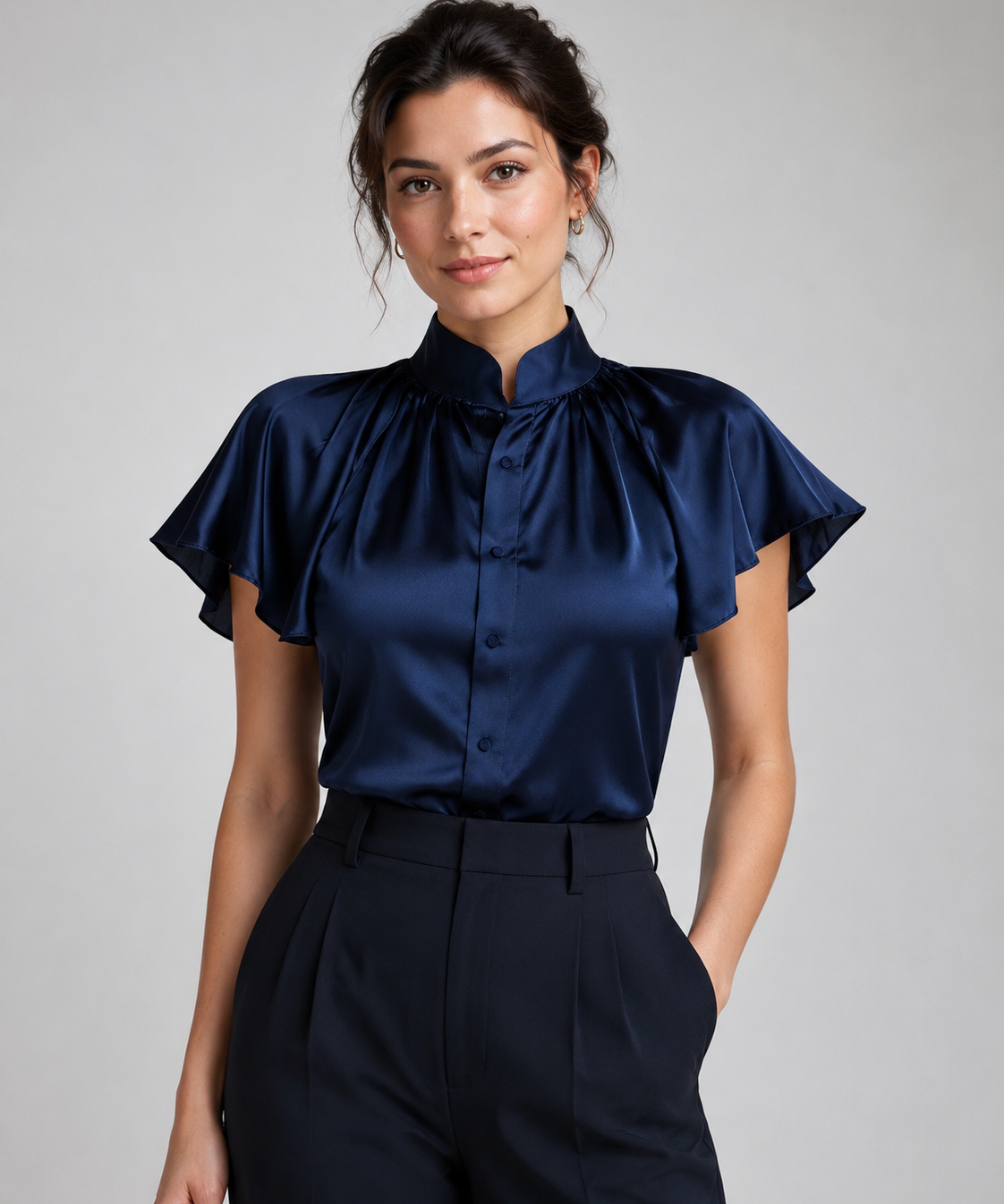 Blouse femme satinée – Col structuré, Manches à volants, Travail et sorties