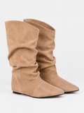 Bottes femme en daim – Texture veloutée, silhouette raffinée, pour un style quotidien