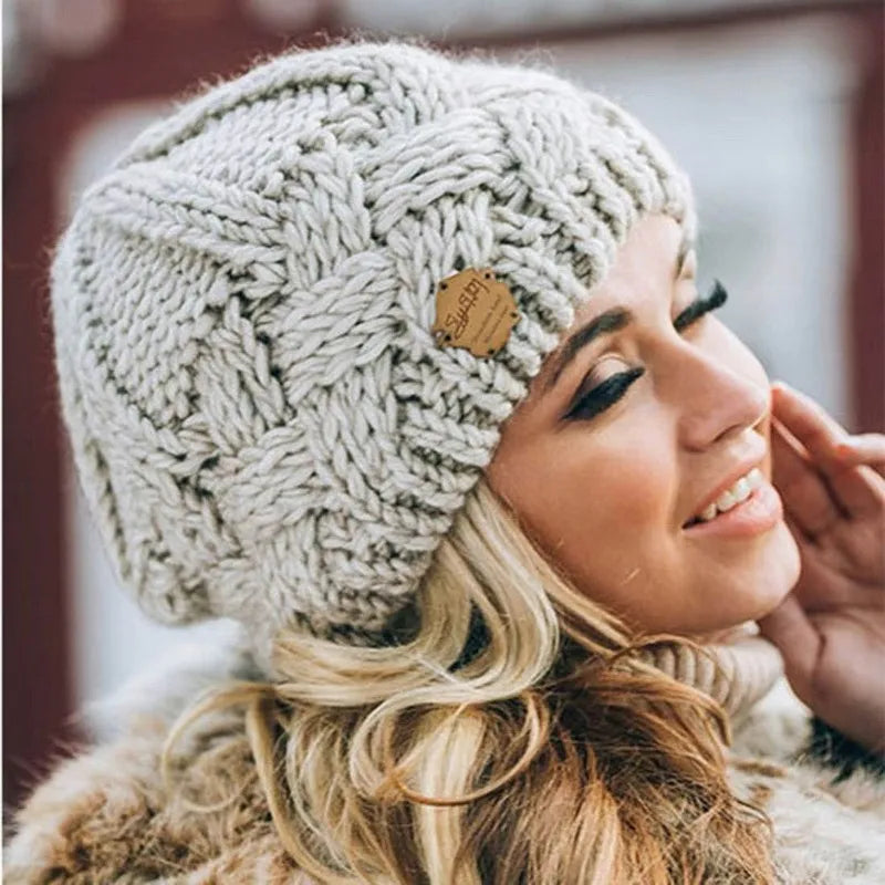 Bonnet en Tricot Doux et à la Mode