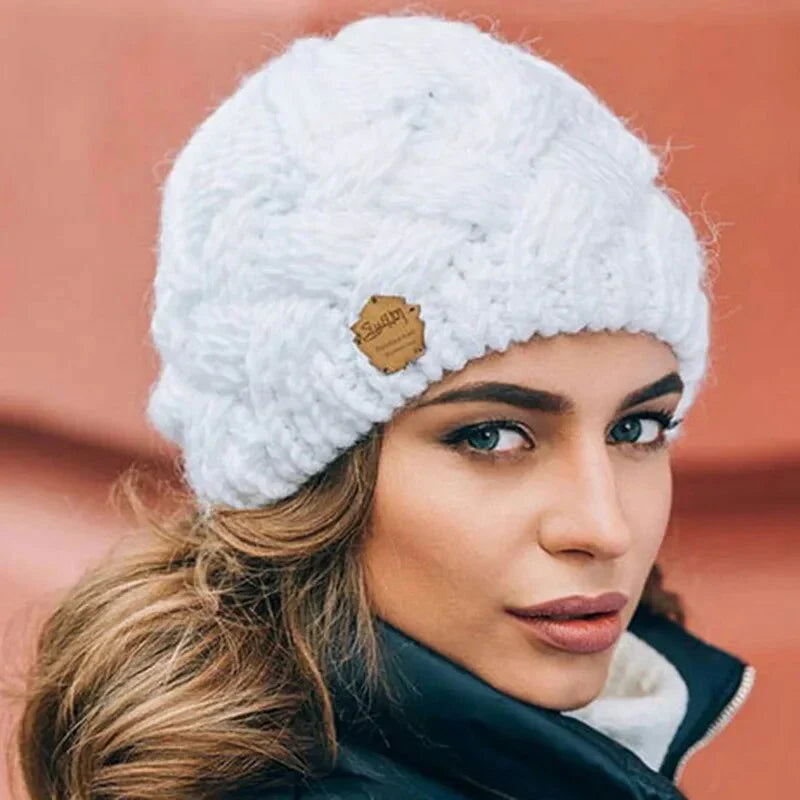 Bonnet en Tricot Doux et à la Mode