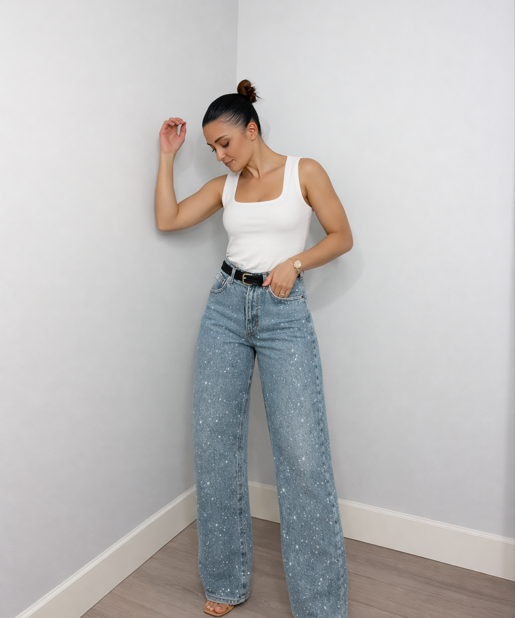 Jean Femme Droit Taille Haute avec Détails en Sequins
