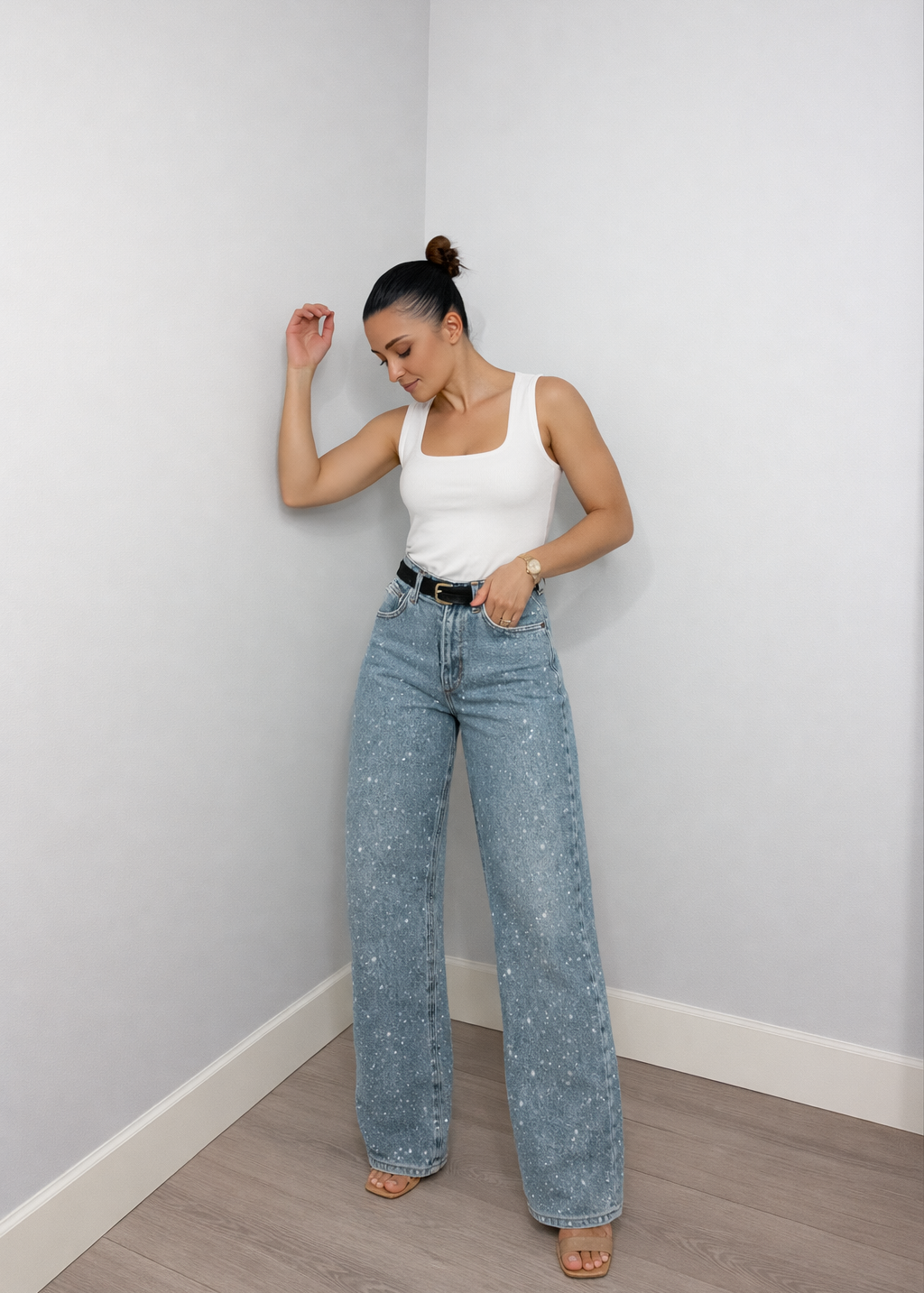 Jean Femme Droit Taille Haute avec Détails en Sequins