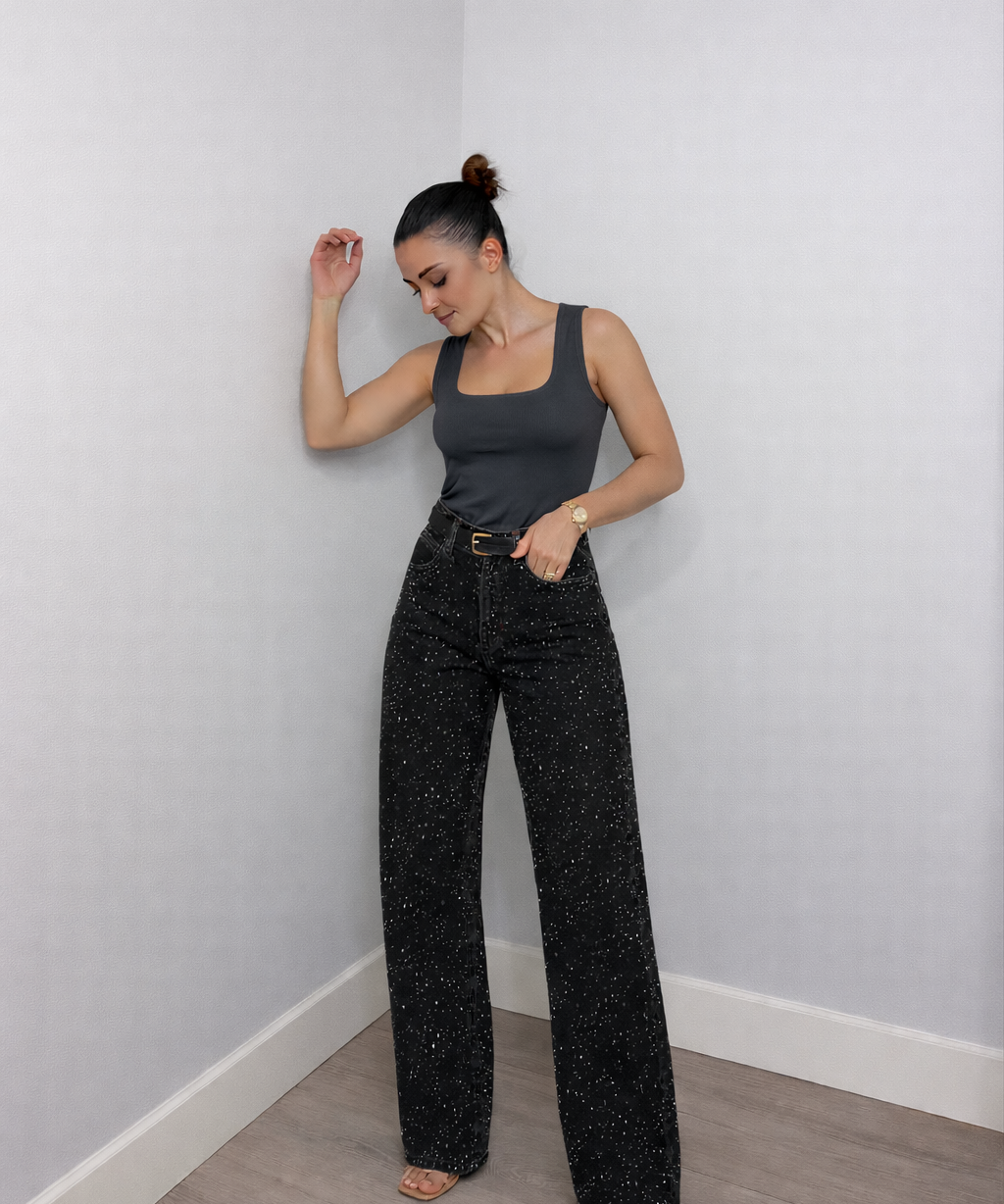 Jean Femme Droit Taille Haute avec Détails en Sequins