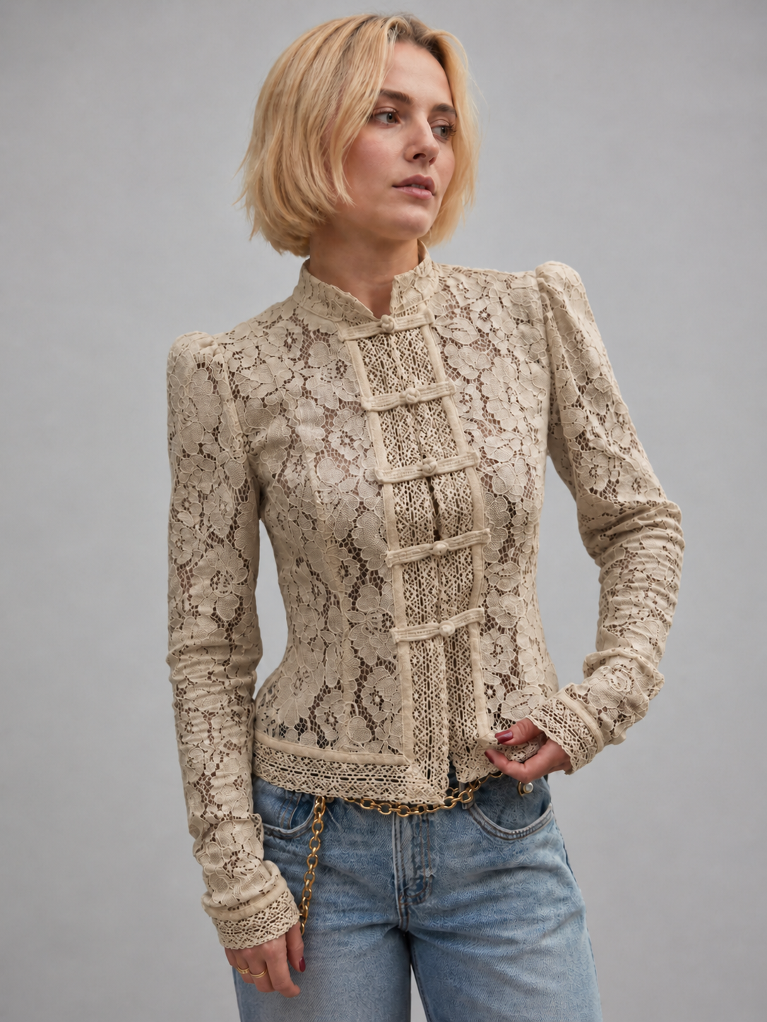 Blouse en Dentelle Découpée - Élégante Manches Stylées