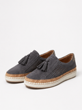 Chaussures slip-on femme – Design perforé, Semelle compensée, Usage quotidien
