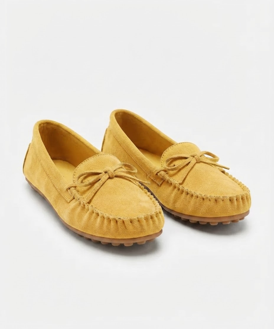 Chaussures à enfiler pour femme – Style épuré, coupe confortable, usage quotidien