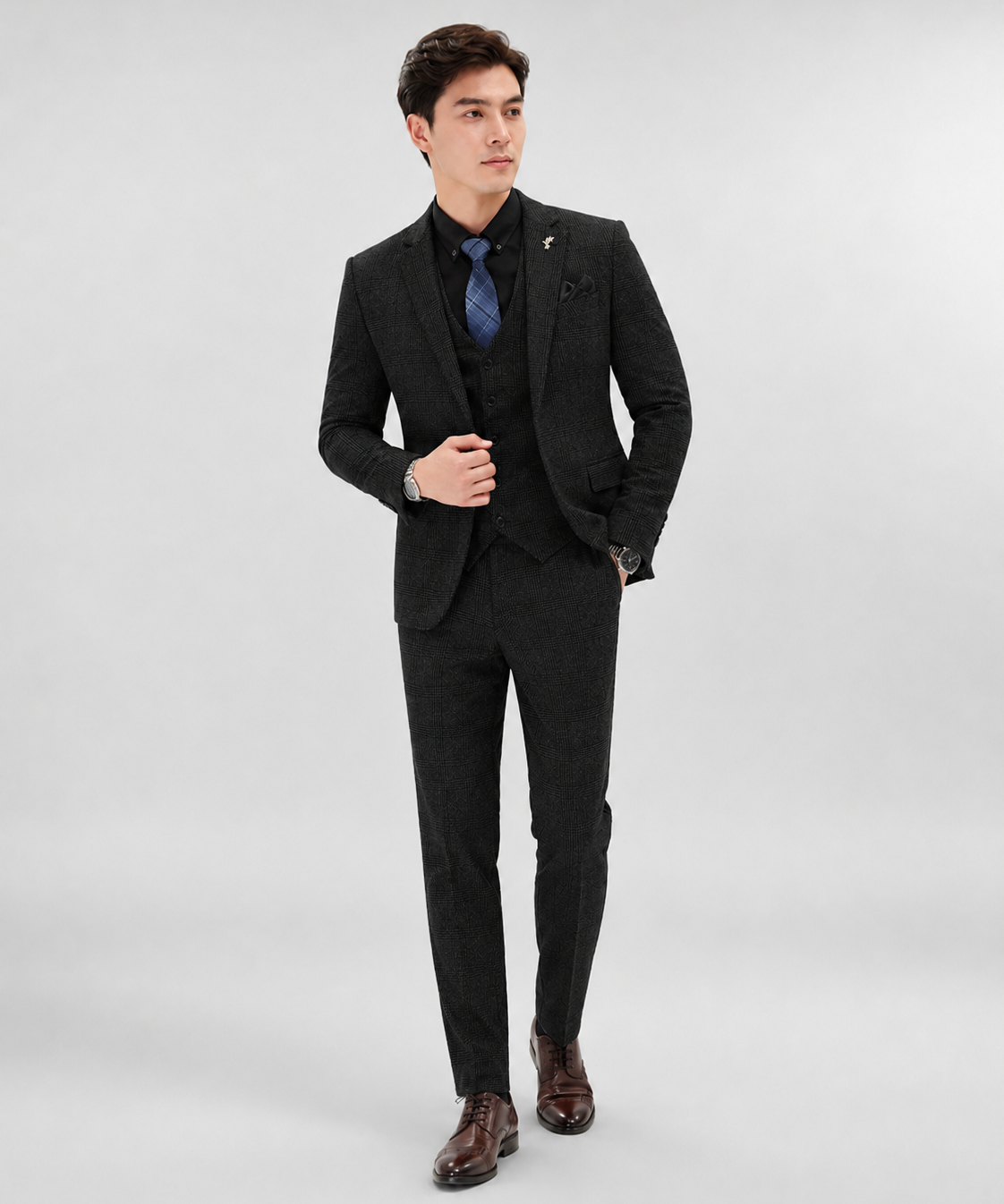 Costume Trois Pièces Coupe Slim – Gilet Ajusté et Pantalon pour Mariage et Cérémonie