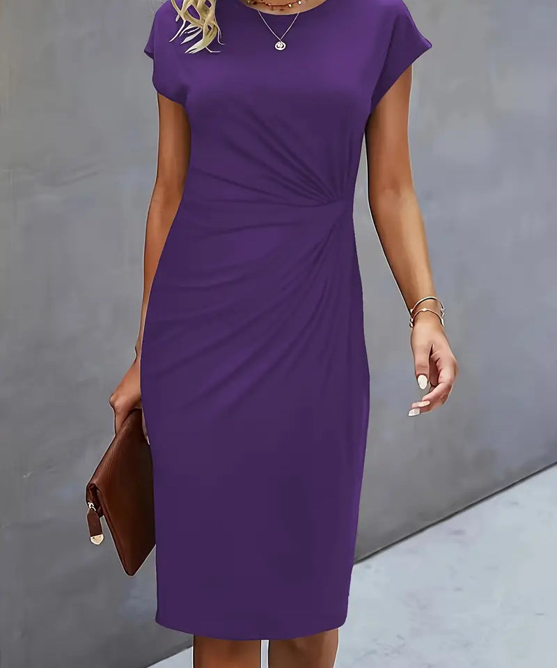 Robe Midi Intemporelle avec Silhouette Flatteuse
