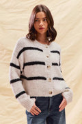 Cardigan femme à boutons au style tendance