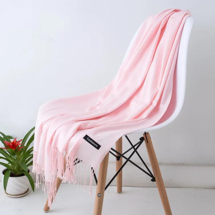 Écharpe en cachemire chaude et luxueuse avec détails frangés