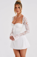 Robe Mini Féminine Élégante – Style Chic & Moderne