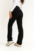 Jean Noir Femme & Coupe Flatteuse Chic