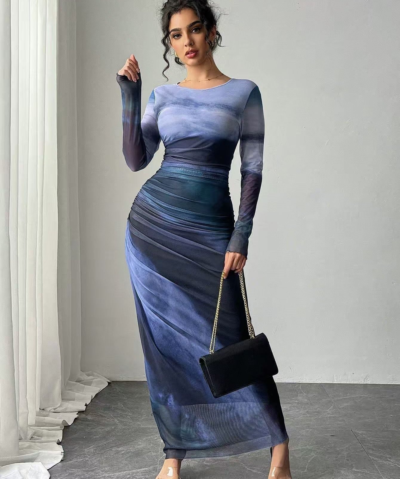 Robe maxi bodycon imprimée manches longues