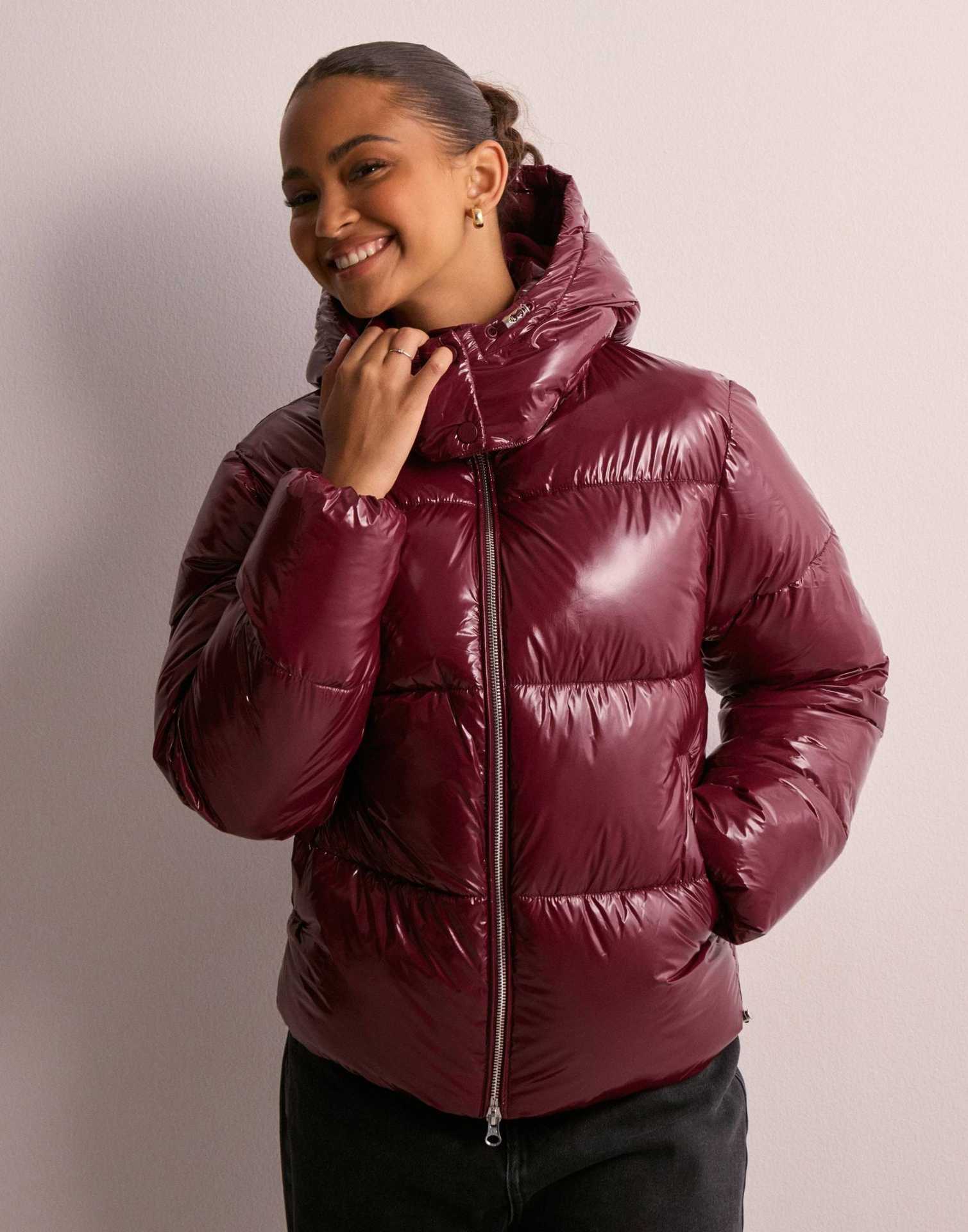 Veste matelassée brillante pour femmes avec capuche amovible