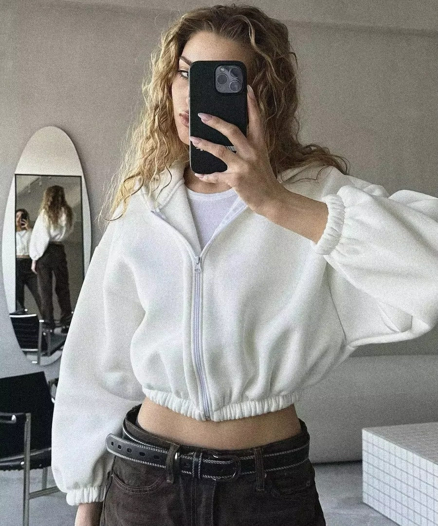 Sweat à Capuche Court Femme au Style Moderne