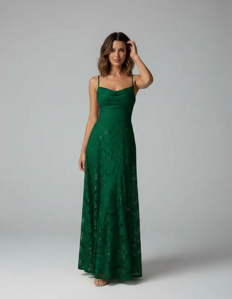 Robe Longue en Dentelle Col Carré - Élégante Silhouette Raffinée