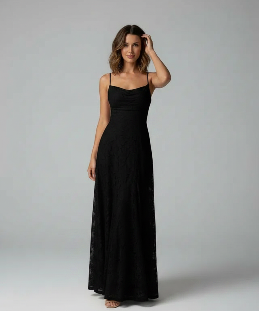 Robe Longue en Dentelle Col Carré - Élégante Silhouette Raffinée