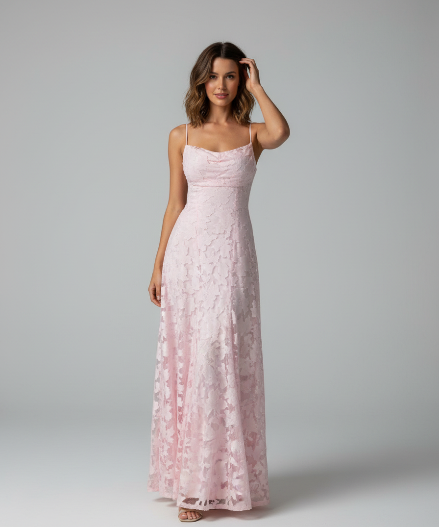 Robe Longue en Dentelle Col Carré - Élégante Silhouette Raffinée