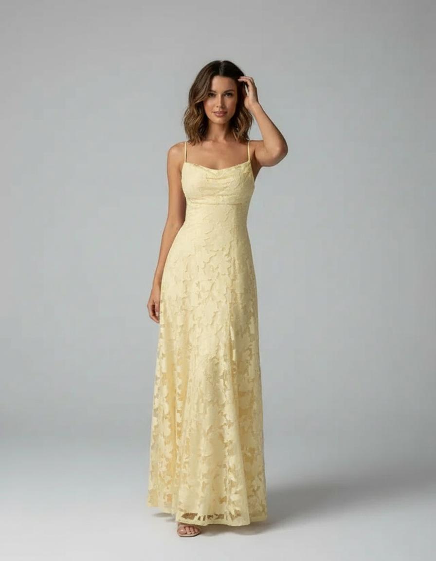 Robe Longue en Dentelle Col Carré - Élégante Silhouette Raffinée