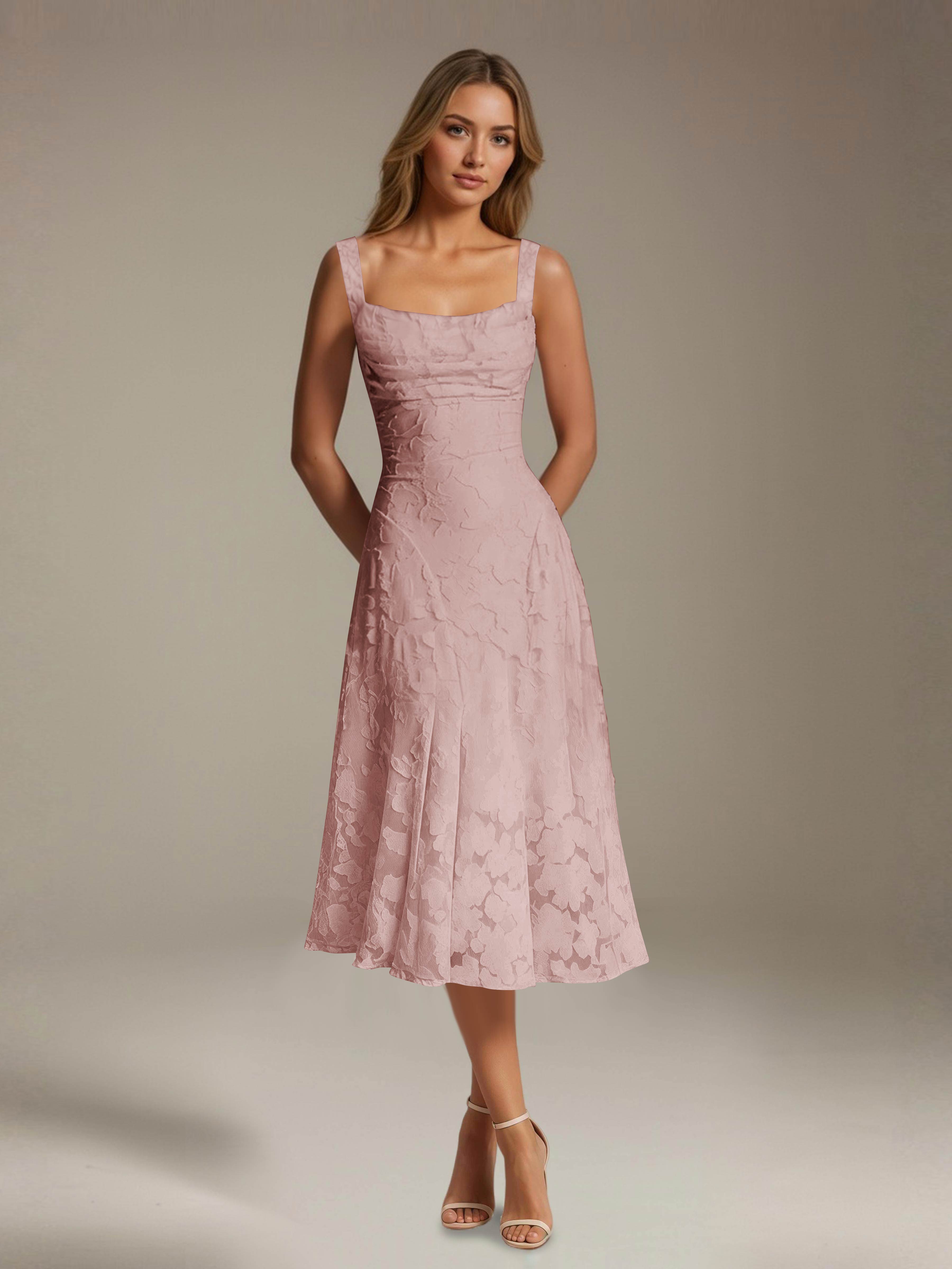 Robe Longue en Dentelle Col Carré Img 13