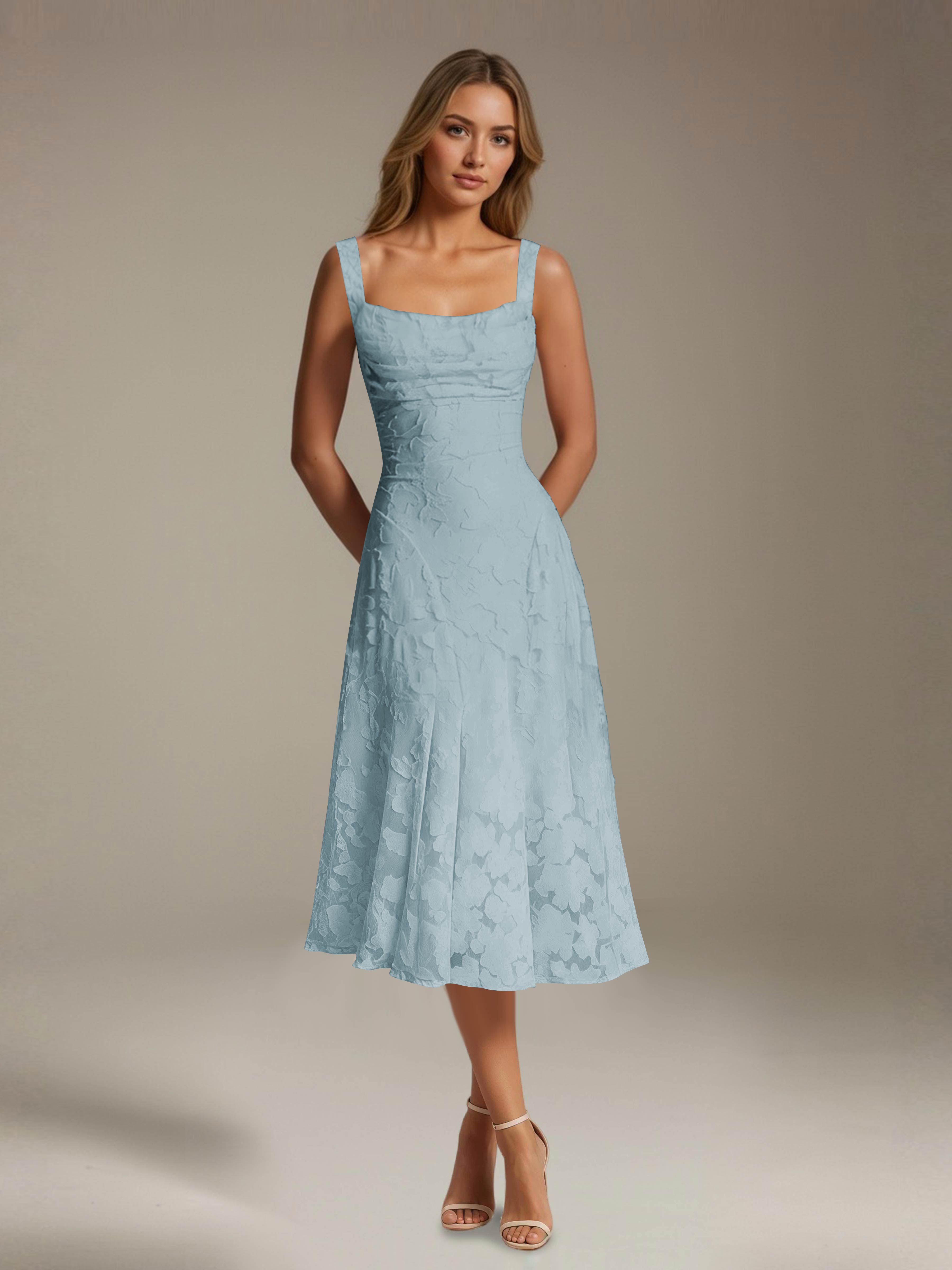 Robe Longue en Dentelle Col Carré Img 18