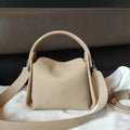 Sac à Main en Cuir Beige Élégant et Minimaliste