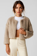 Veste Fausse Fourrure Courte & Chic Moderne