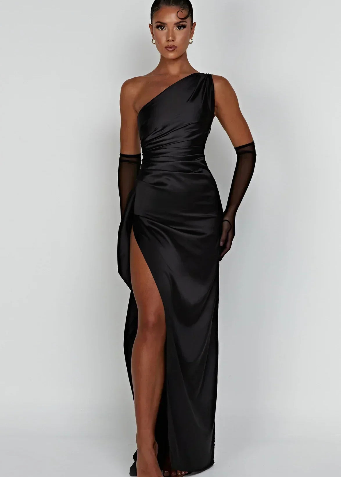 Robe Satinée Asymétrique