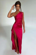 Robe Satinée Asymétrique
