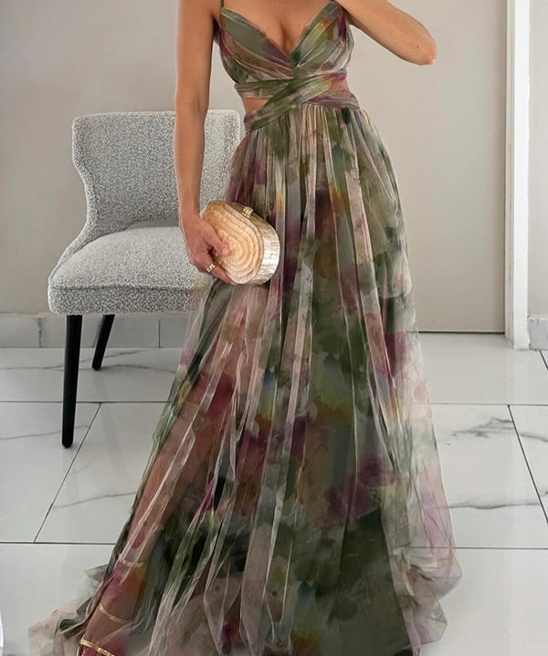 Robe d’Été Légère à Motif Floral – Silhouette Féminine Élégante