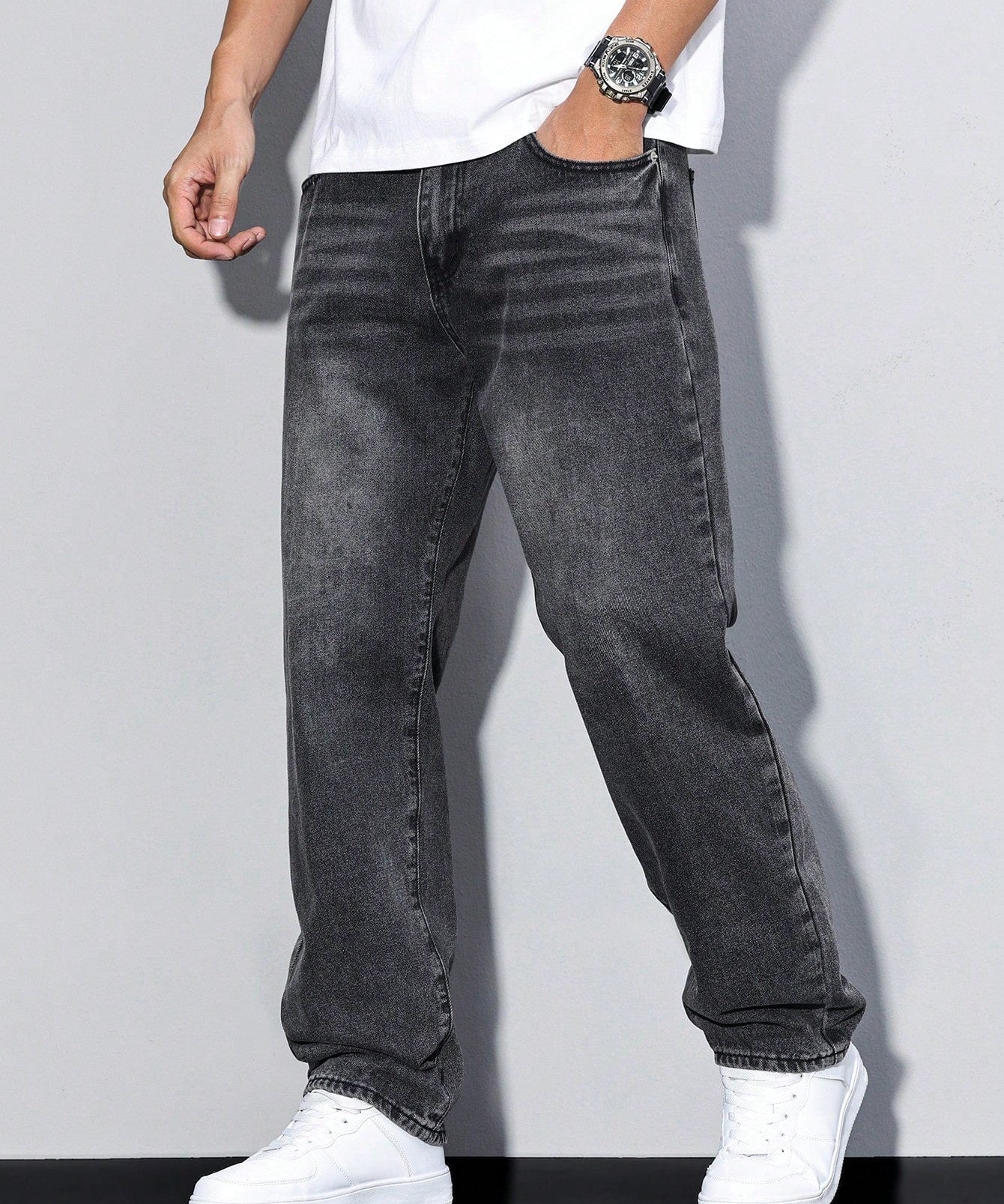 Jean uni décontracté pour homme