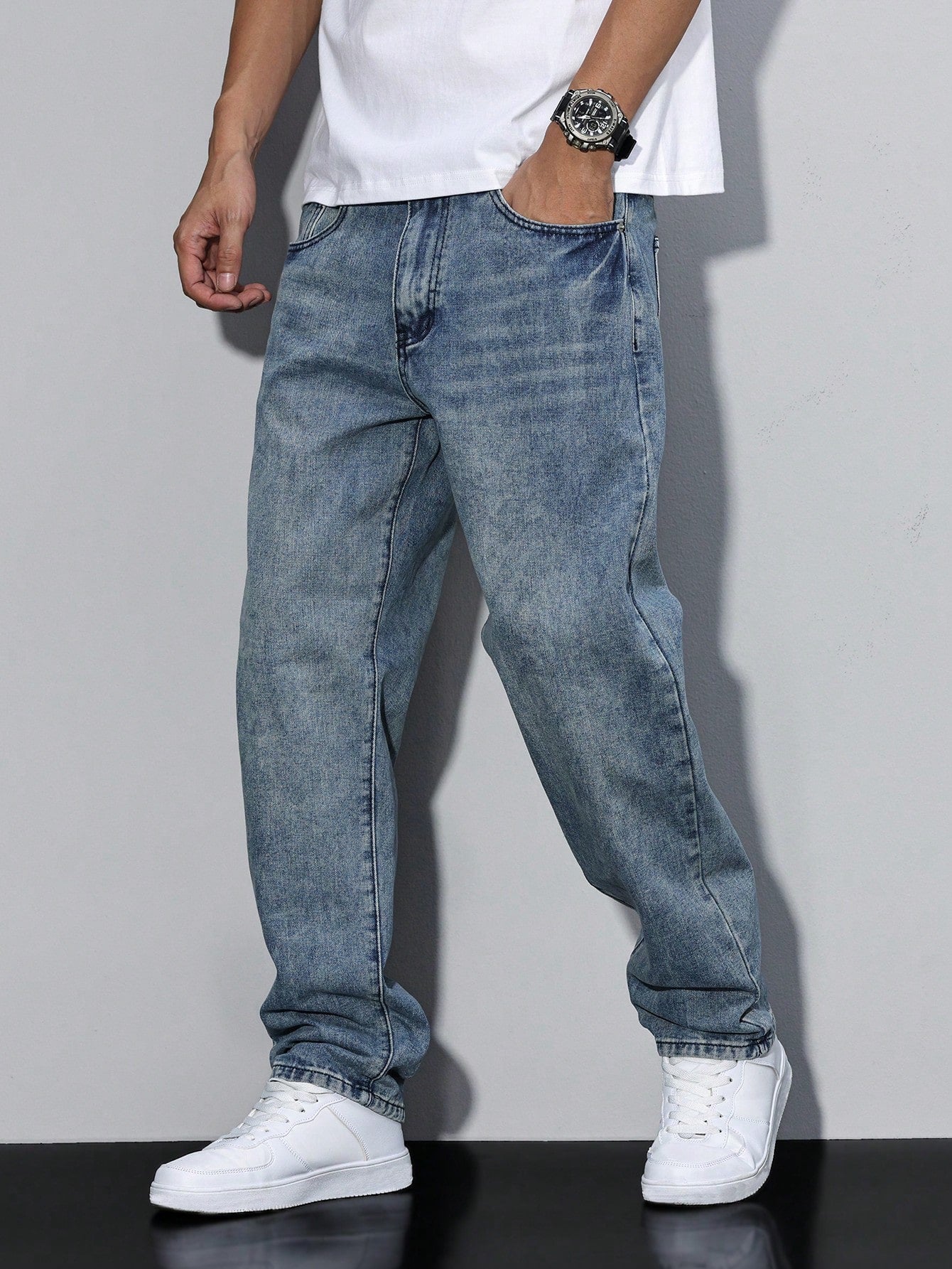 Jean uni décontracté pour homme