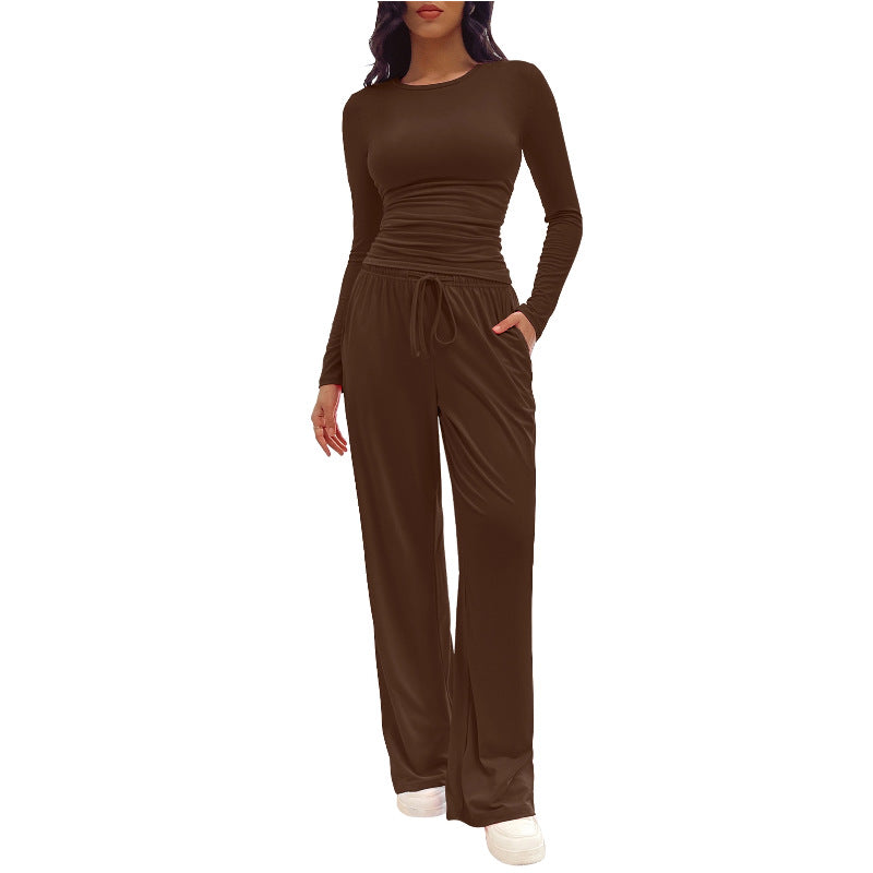 Ensemble Femme Deux Pièces au Style Moderne et Élégant