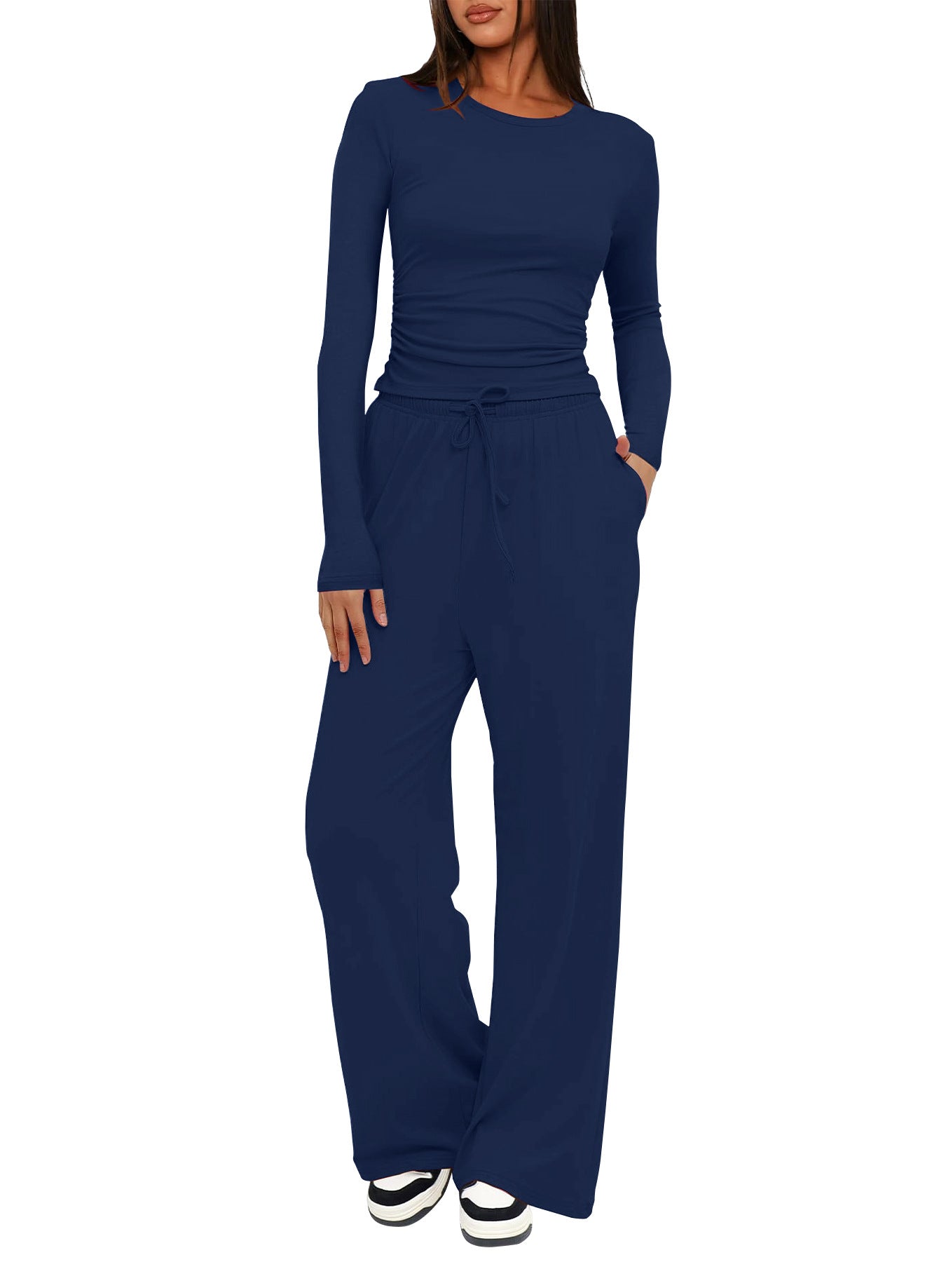 Ensemble Femme Deux Pièces au Style Moderne et Élégant