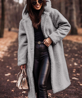 Manteau d’Hiver Féminin – Capuche en Fausse Fourrure & Chaleur Élégante