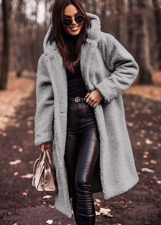 Manteau d’Hiver Féminin – Capuche en Fausse Fourrure & Chaleur Élégante